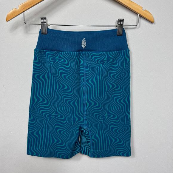 FP Movement Free Throw Jacquard Shorts Size S - Picture 4 of 7